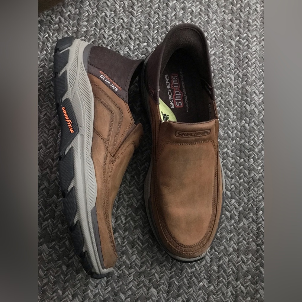 Skechers Men's Brown Slip-On Casual Work Shoes 11